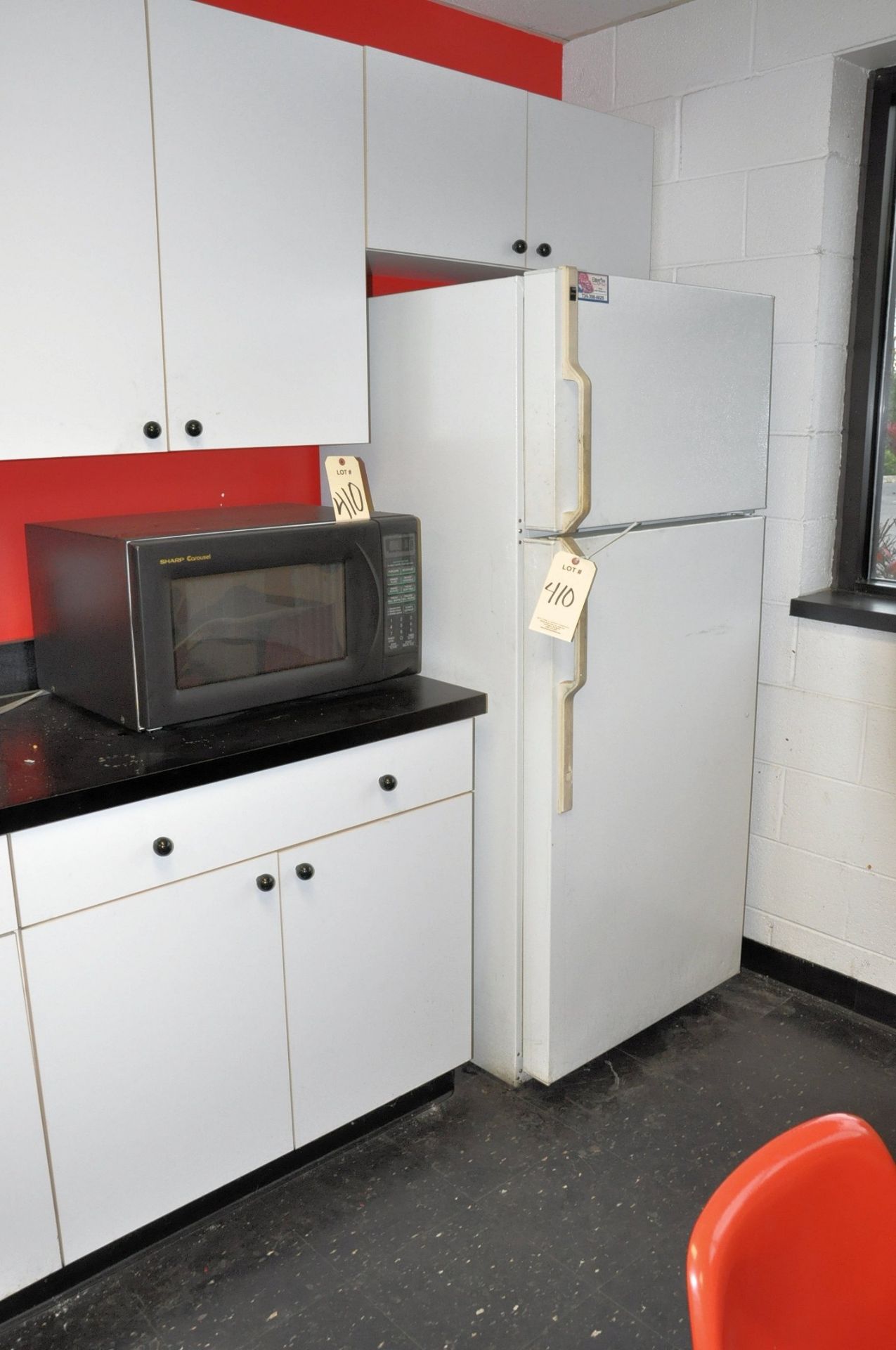 Lot-(1) HOTPOINT Refrigerator, (2) SHARP Carousel Microwaves, (1) GALANZ Microwave, (2) Cofee Makers
