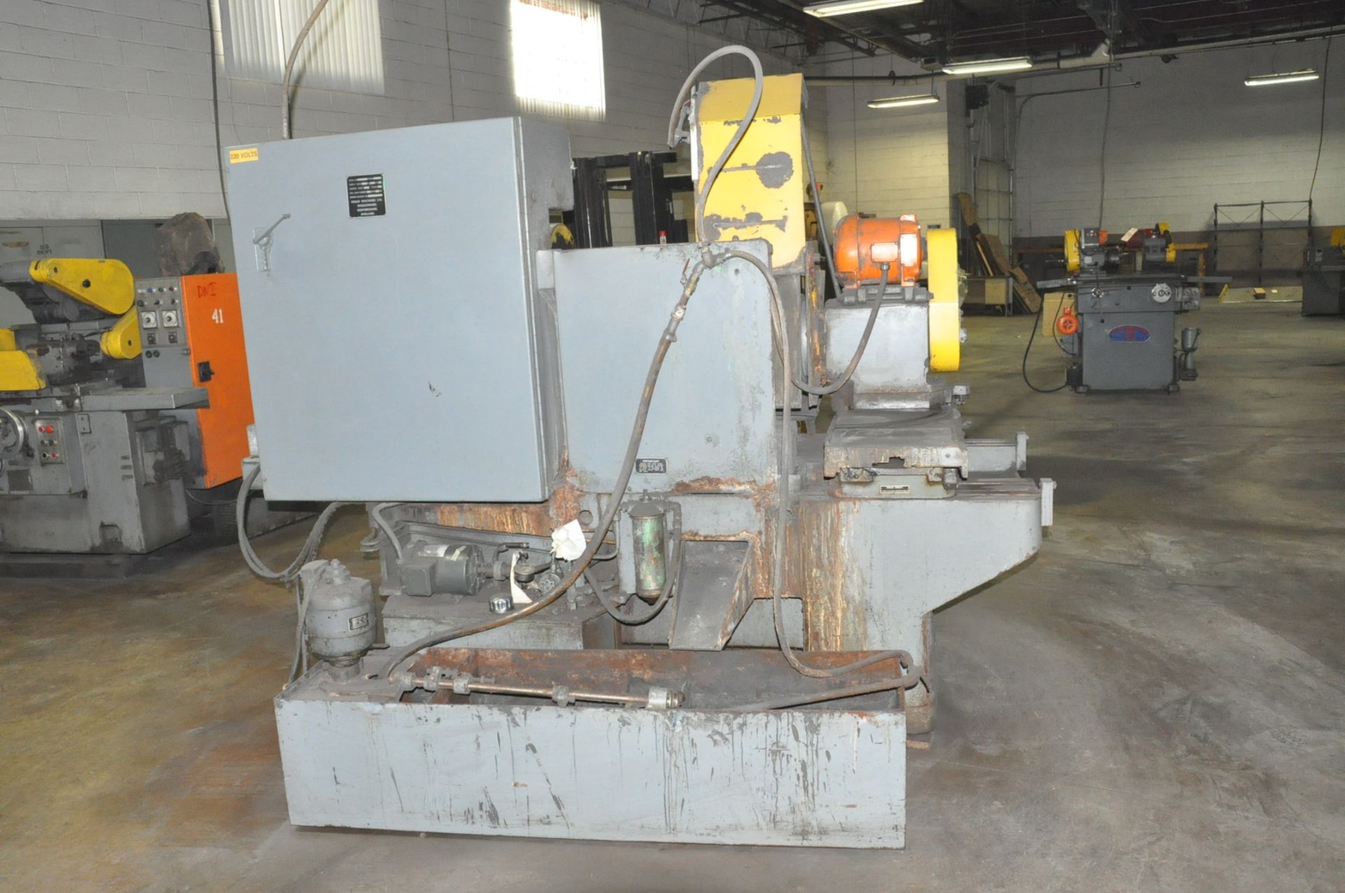 HEALD MODEL 273A, ID GRINDER, S/n G2540, Sinebar Workhead, 12" 6-Jaw Chuck, Coolant System - Image 3 of 4