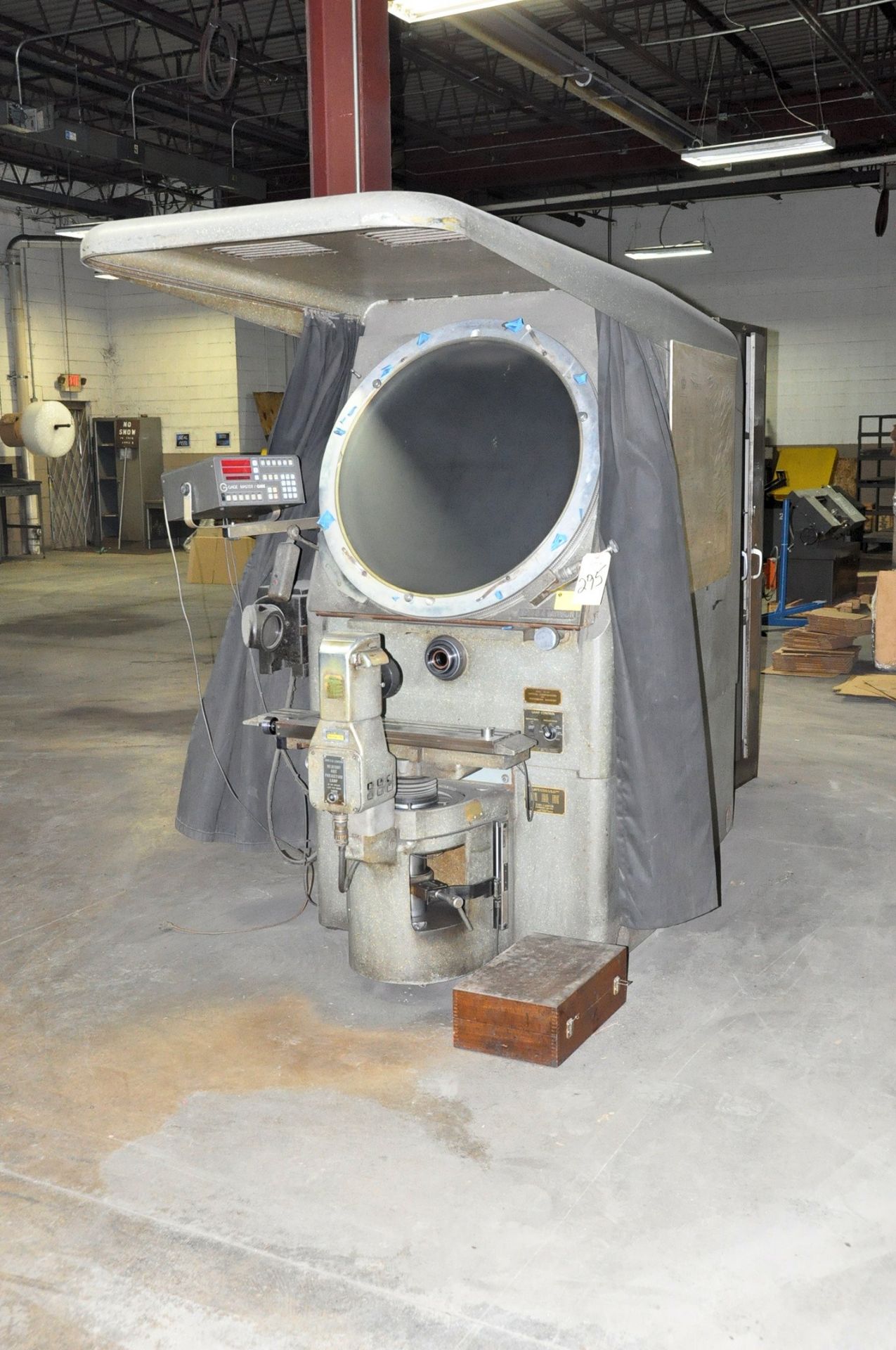 JONES & LAMSON MODEL FC-30, 30" Optical Comparator, S/n E22375, GAGE MASTER GMX, Digital Positioning