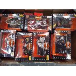 Maisto - a collection of approximately 21 diecast 1:18 scale model motorcycles to include many