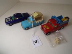 Corgi Toys - Chipperfields Circus Land Rover 109” W.B.