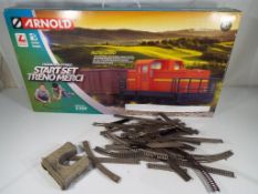 Model Railways - an Arnold Start Set Trenomerco electric 1:160 scale train set by Lima and a small