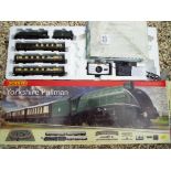 Model Railways - A Hornby OO gauge train set, Yorkshire Pullman,