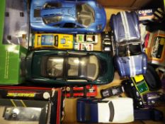 Diecast Models - a good mixed lot of diecast model motor vehicles to include Guitoy, Maisto,