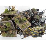 A good lot to include a quantity of good quality hand painted models of soldiers Est £20 - £40