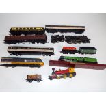 Model Railways - a good mixed lot OO gauge to include four passenger carriages,