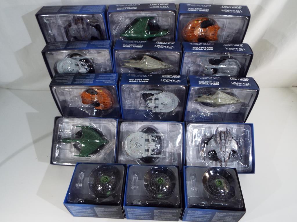 Star Trek - 15 diecast model vehicles with plastic parts, by Eaglemoss, - Image 3 of 3