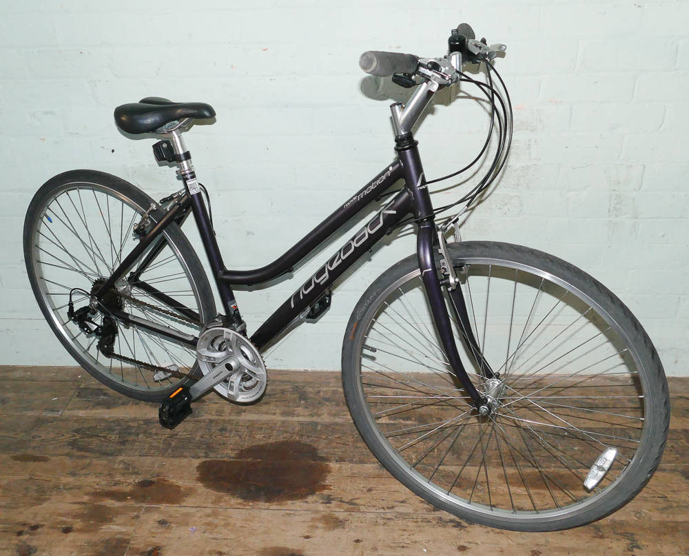 A ladies Ridge back city style cycle with Shimano gears