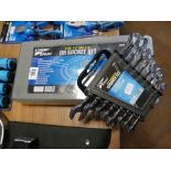 37 piece 1/4 and 3/8th inch drive socket set and a set of 8 combination spanners