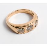 A gent's 18ct yellow gold 3 stone diamond ring total diamond content approx 2cts,