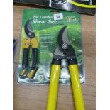 New 2 piece garden shear set