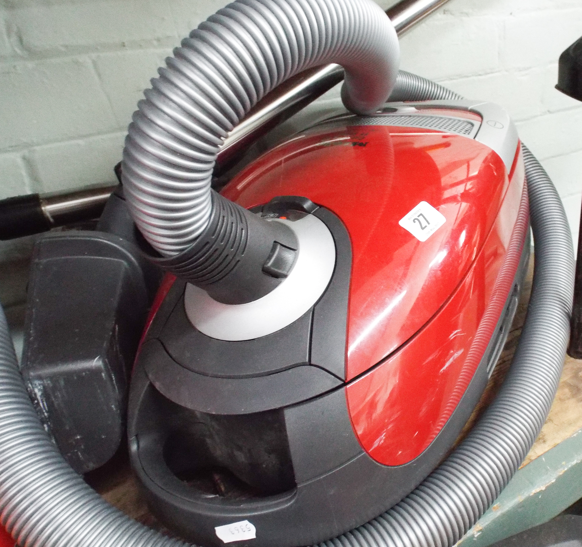 Miele cylinder vacuum cleaner