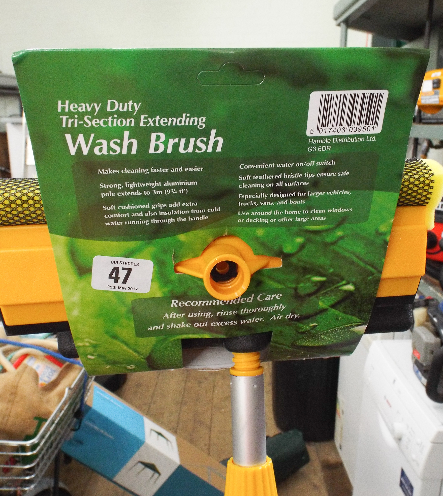 New triple extending water fed wash brush with squeegy