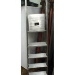 Folding aluminium platform step ladder