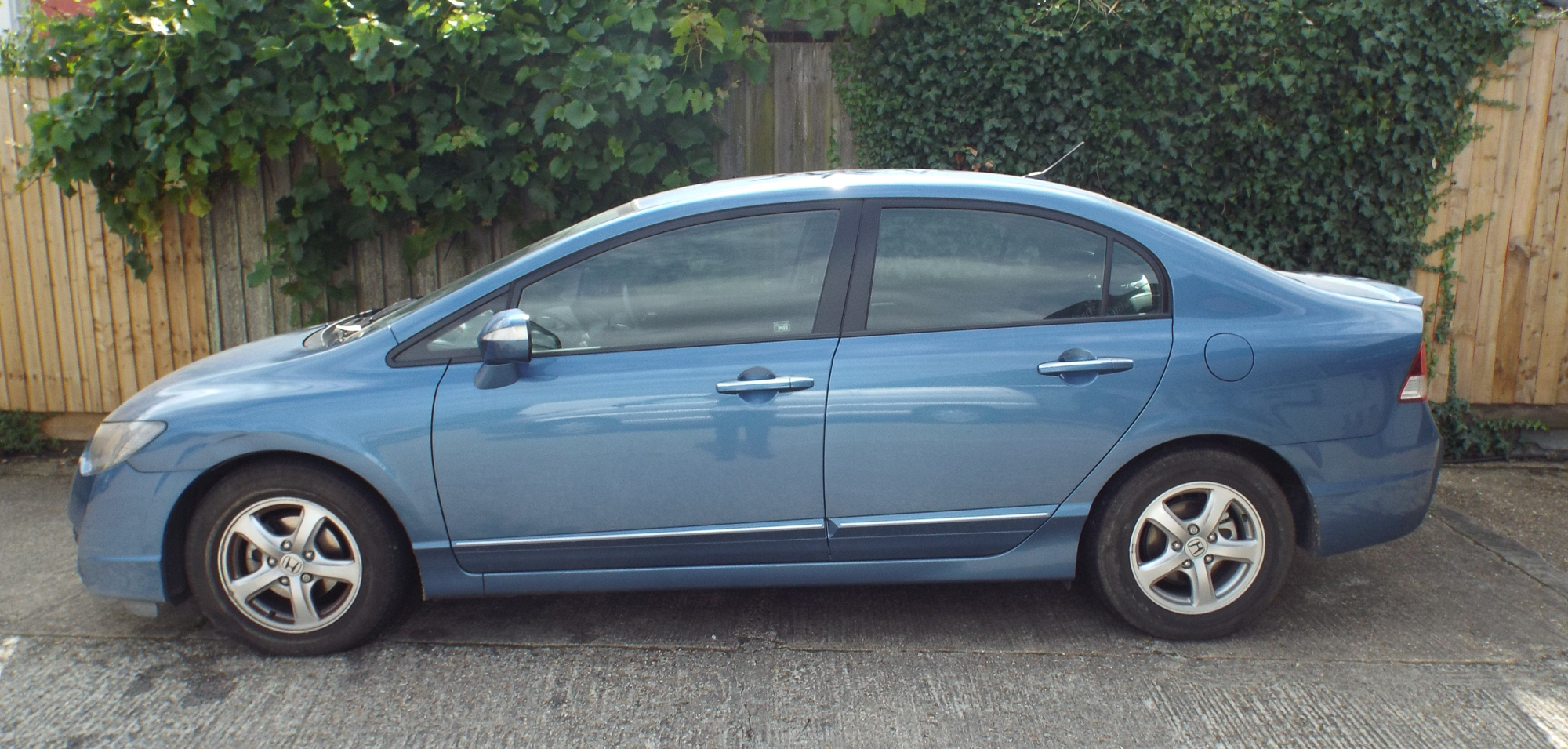 2009 Honda Civic Es Ima Hybrid Cvt, 4 door saloon car, registration HG09 VJY.