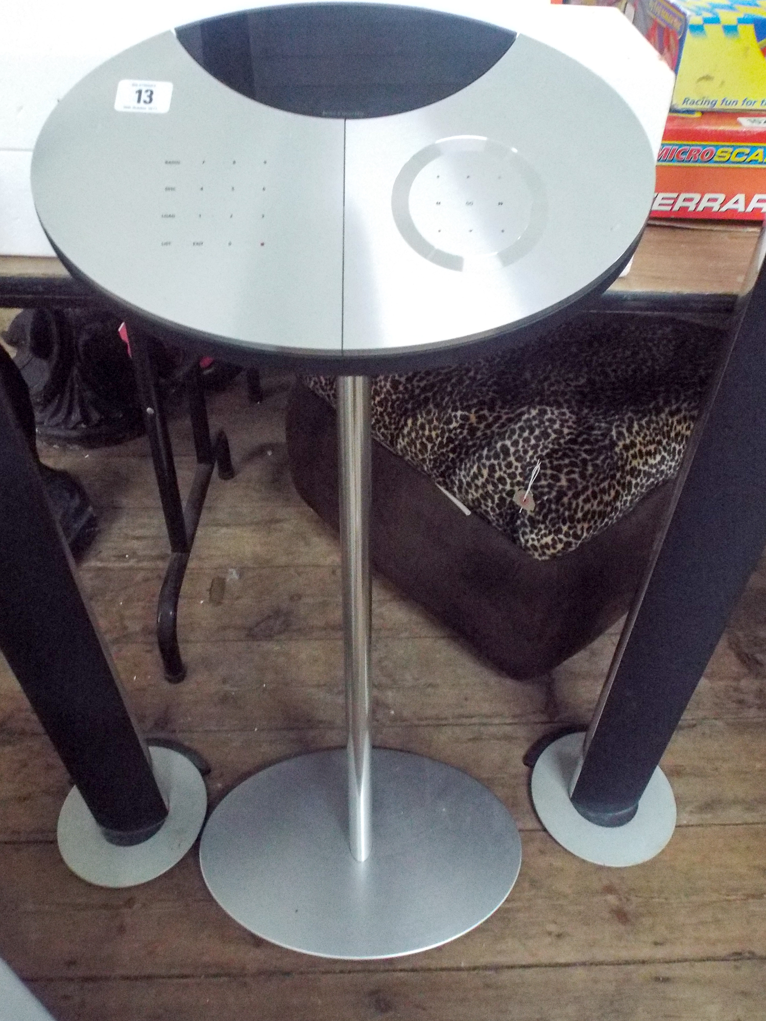 Modern Bang and Olufsen BEO Centre 2 player unit on tower base with two tall speakers, - Image 2 of 2