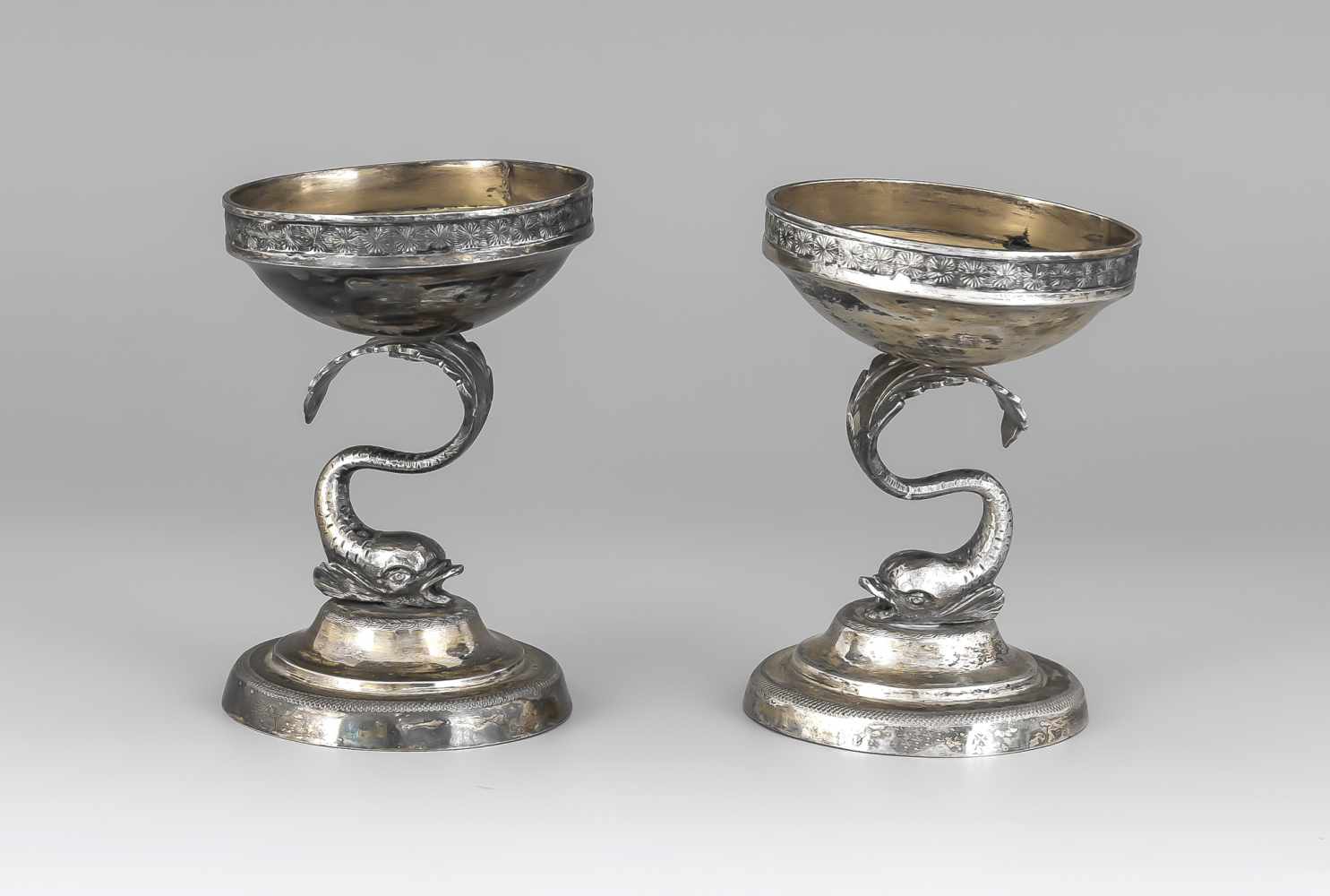 Paar Salieren. Wohl Leipzig, um 1800/Anf. 19. Jh. Silber, innen vergoldet. H. 8,5 cm. Ca.180 g. -