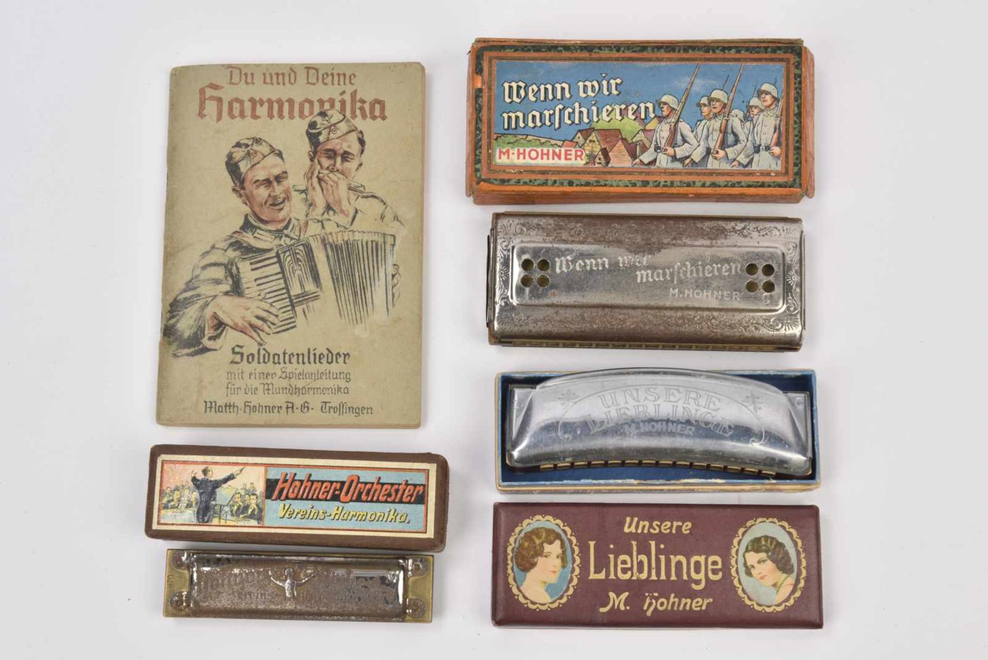 Ensemble d'harmonica allemand Comprenant un harmonica dans sa boite d'origine "Hohner Orchester". Un