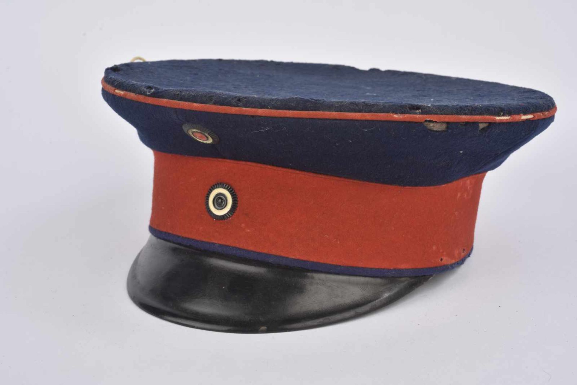 Casquette Schirmmütze de sous-officier bavarois Bandeau rouge, coiffe bleue, liseré rouge, trous