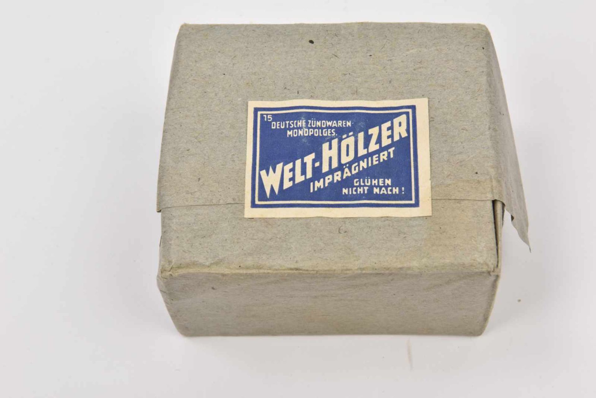 Allumettes allemandes dans leur emballage d'origine Boites d'allumettes "Welt Hölzer", dans leur