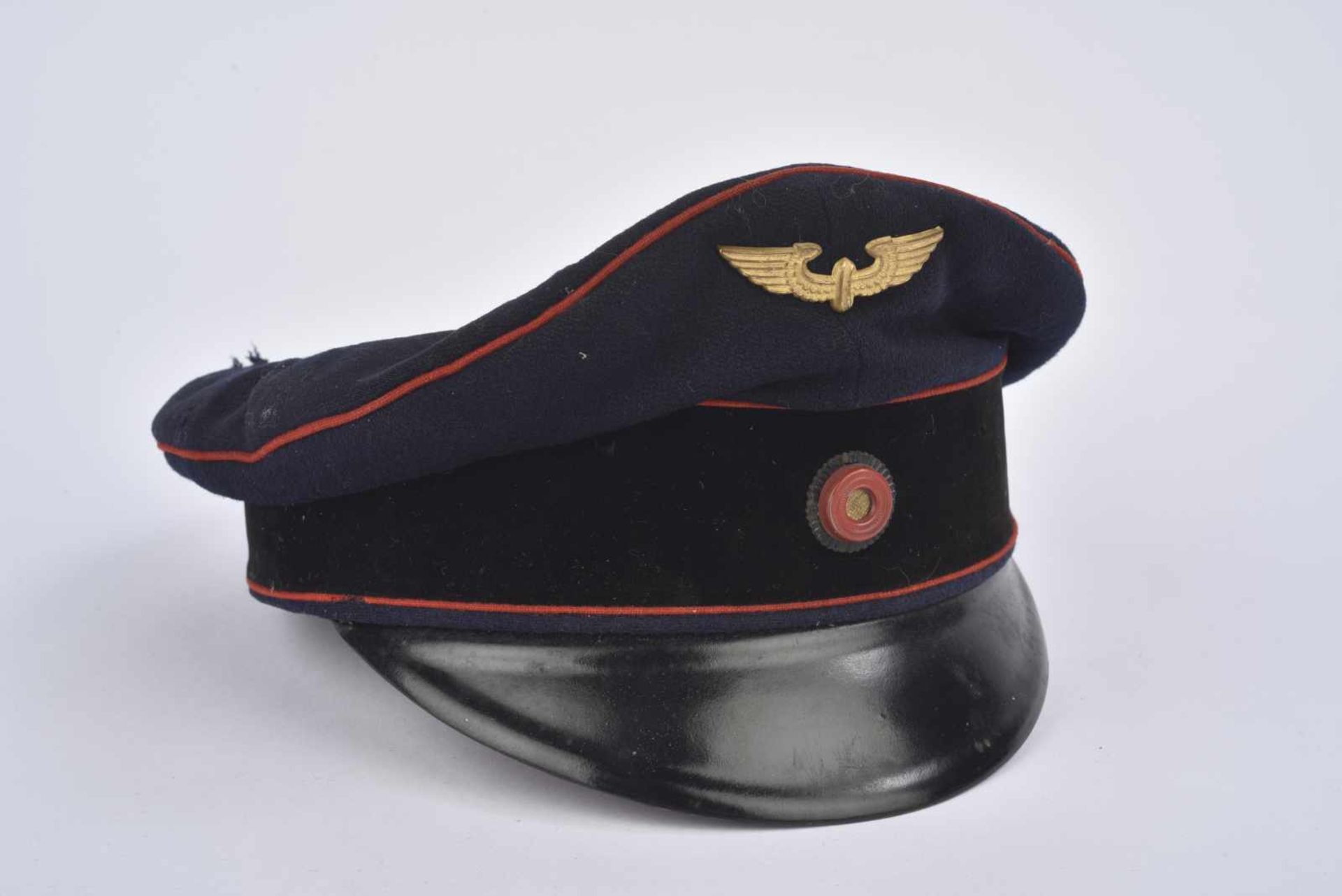 Casquette Schirmmütze de la Reichsbahn bandeau velours noir, coiffe bleu foncé, liseré rouge et