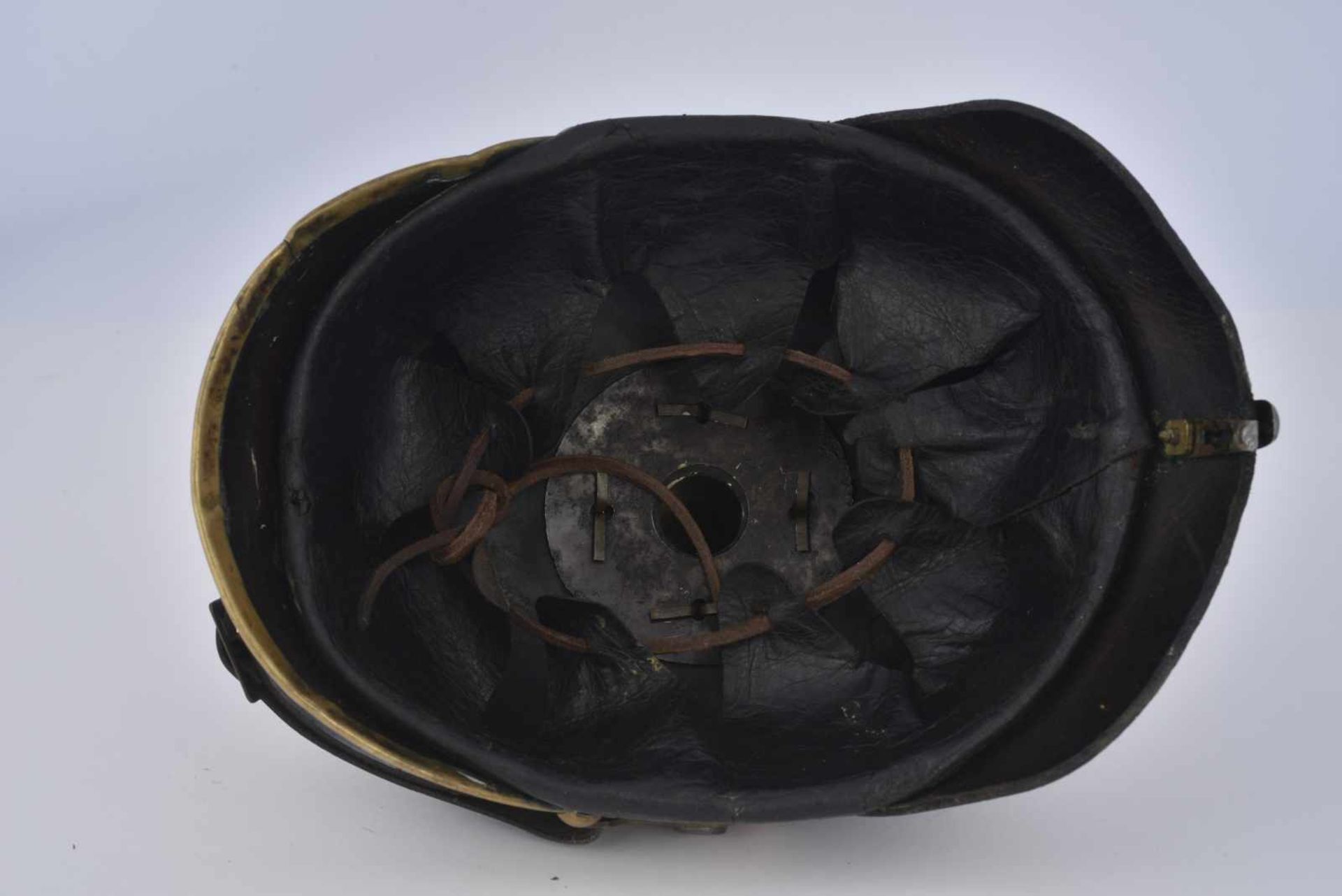 Casque à point de linfanterie prussienne Mle 95 bombe repercée, jugulaires et cocardes - Bild 2 aus 4