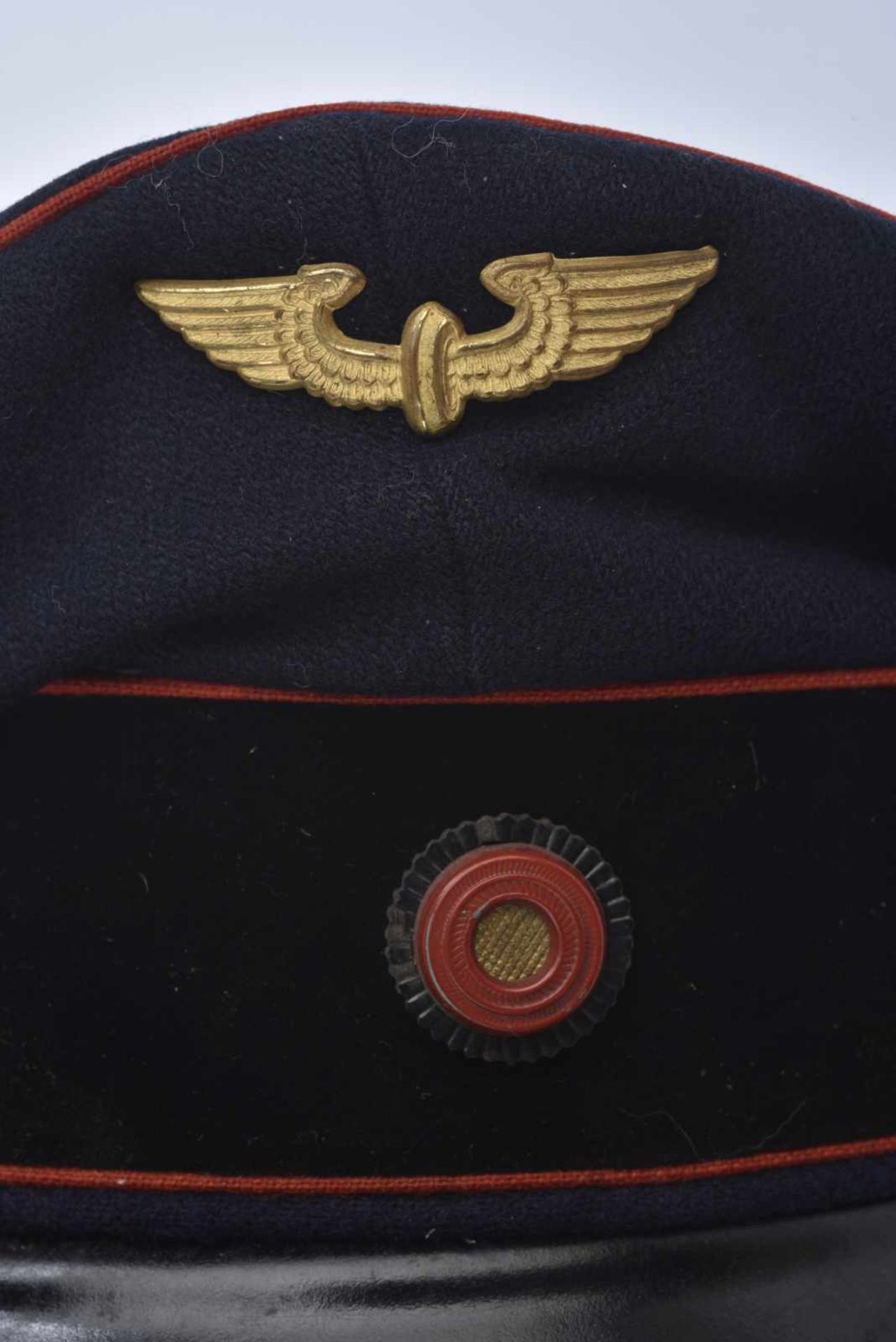 Casquette Schirmmütze de la Reichsbahn bandeau velours noir, coiffe bleu foncé, liseré rouge et - Bild 2 aus 4