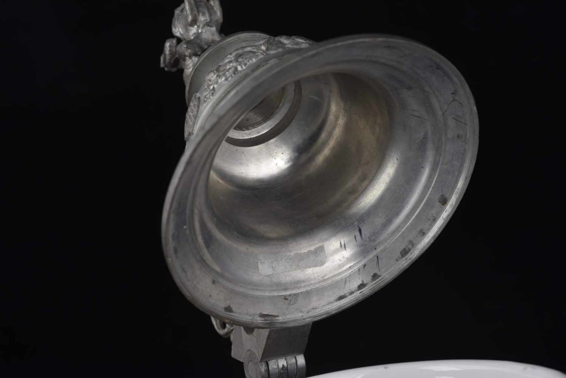 Chope de réserviste de l'Artillerie de Munich Chope en porcelaine d'un demi-litre attribuée à : Kgl. - Image 4 of 4