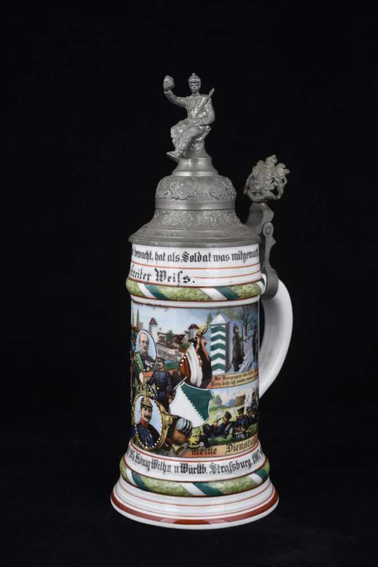 Chope de réserviste de l'Infanterie de Strasbourg Chope en porcelaine d'un demi-litre attribuée