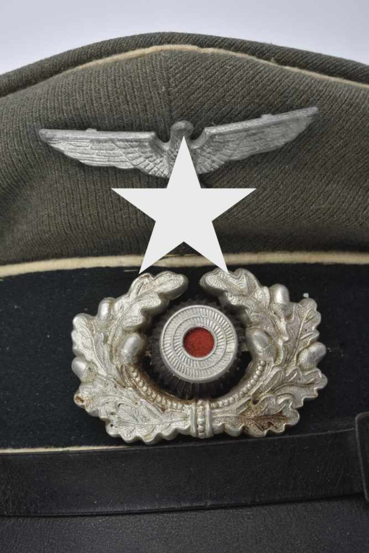 Casquette de sous-officier d'infanterieEn gabardine Feldgrau, insignes métalliques, les boutons de - Bild 2 aus 4