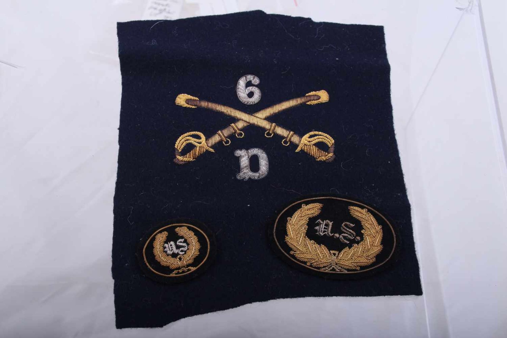 Reproduction d'insignes de coiffure US Comprenant un dessus de casquette pour officier US, du 6ème