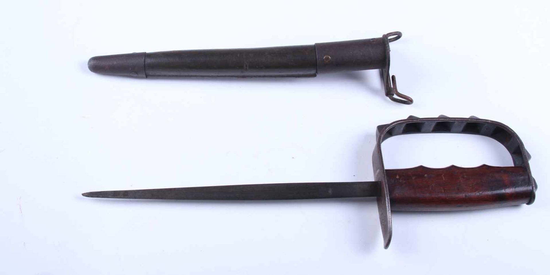 Trench Knife poignée en bois, garde type coup de poing américain. Lame triangulaire complète. - Bild 3 aus 4