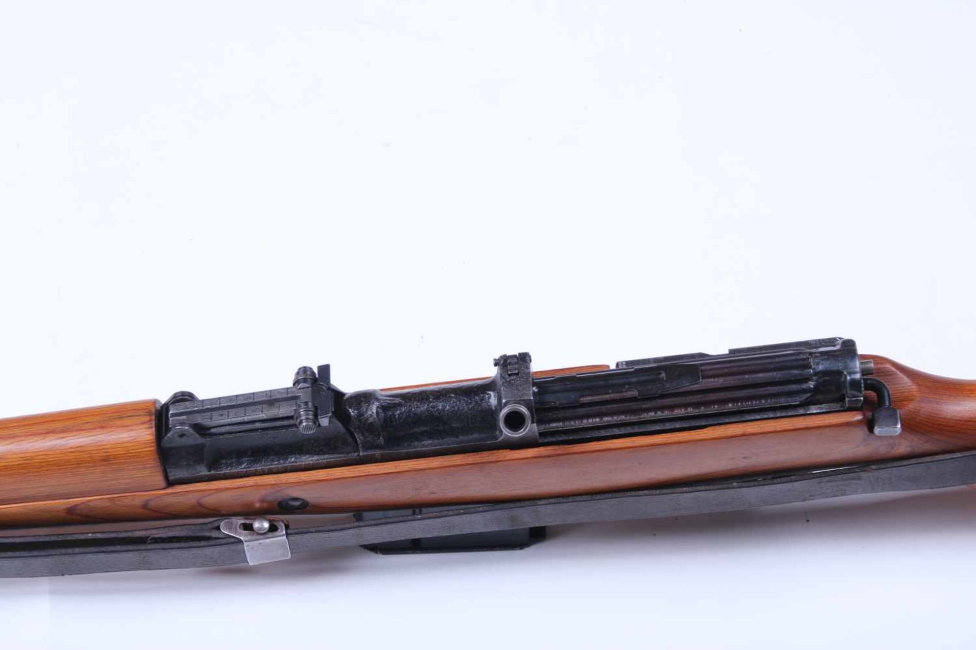 Fusil G43 Catégorie B Calibre 8 x 64S. Crosse bois complète. Plaque de couche contenant un drapeau - Bild 4 aus 4