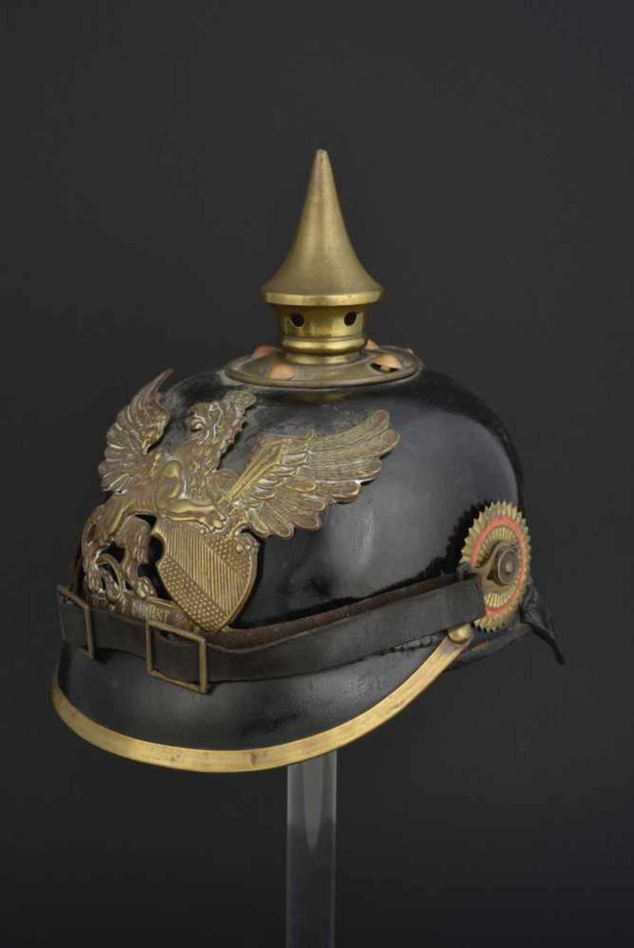 Casque à pointe modèle 1895 de troupe de lInfanterie Badoisecomplet avec sa plaque laiton au