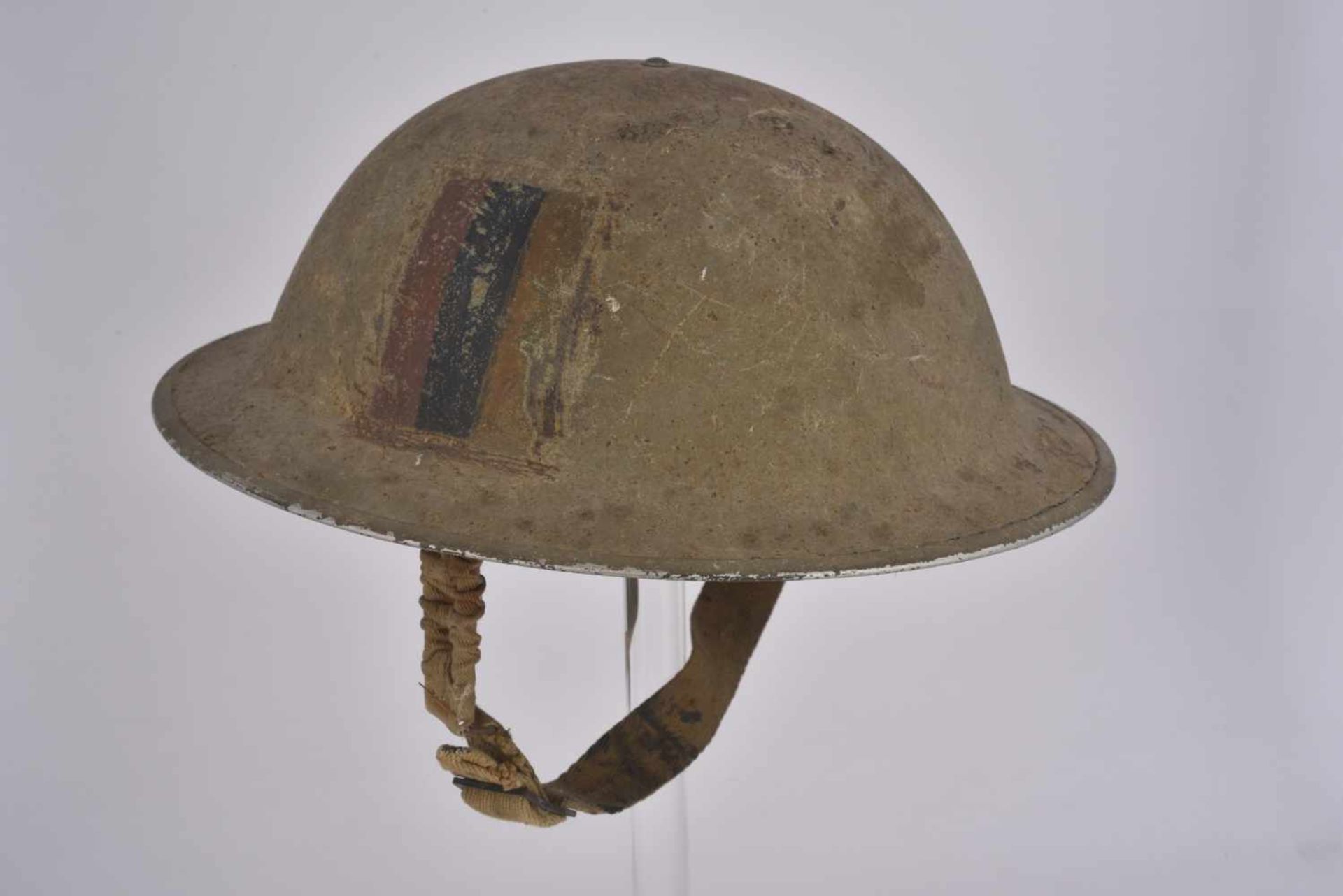 Casque nominatif du RAMC Coque de casque MkII de fabrication RoCo datée 1940, peinture granitée à