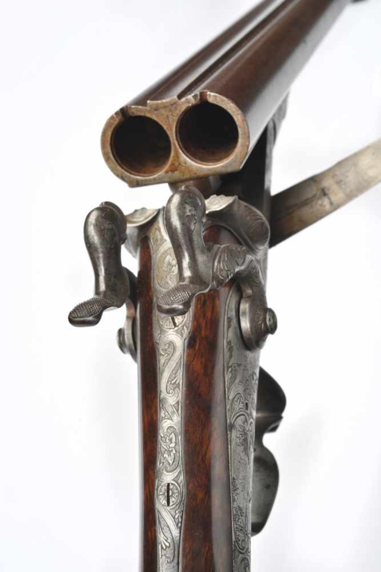 Fusil de chasse à broche signé par Dubout . A deux canons juxtaposés, calibre 16, canons damas, - Bild 2 aus 3