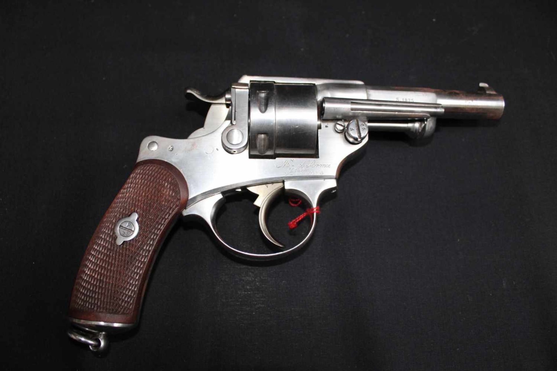 Revolver Modèle 1873 série X. Arme restaurée. Numéro X 3093. Canon marqué S1875. Fabrication de la