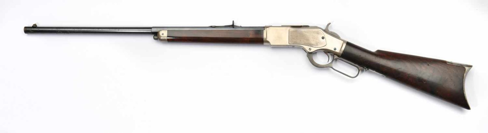 Winchester modèle 1873. Calibre 32-20 WCF , canon bronzé noir semi-octogonal et semi-rond, hausse