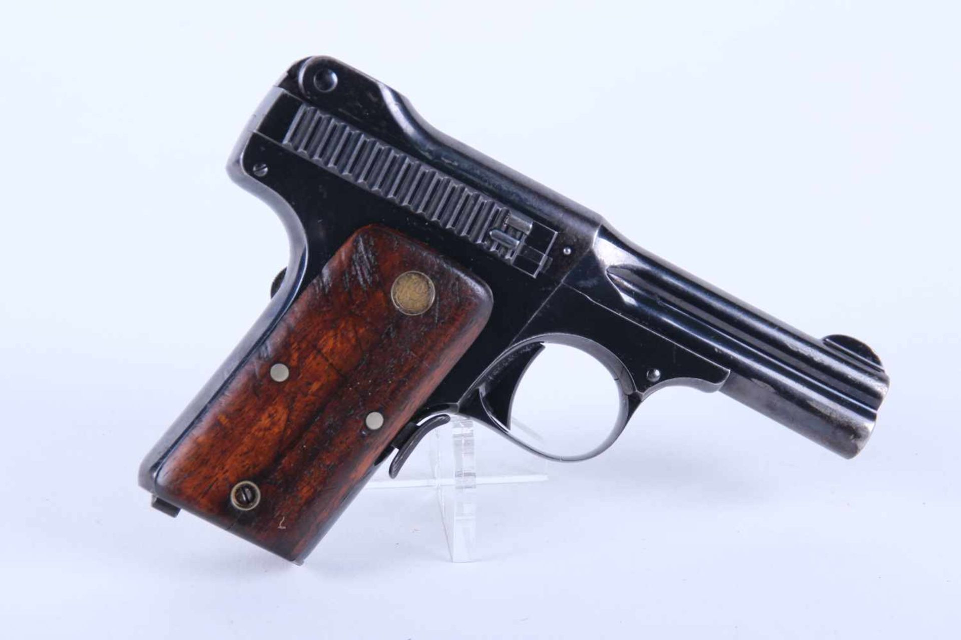 Pistolet Smith & Wesson Mod 35 Catégorie B. Calibre 32 Smith & Wesson. Plaquette en bois, chargeur - Bild 3 aus 3