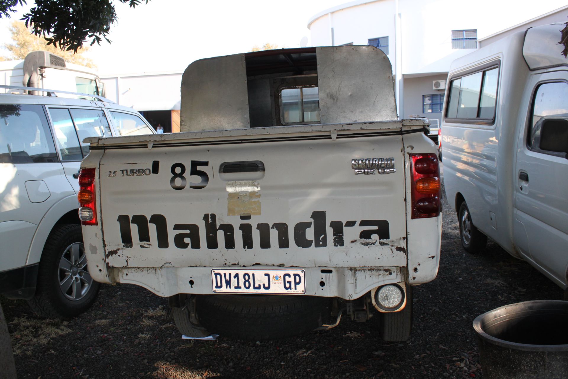 2015 Mahindra Bolero Maxi-Truck 2.5 Pick-up - Bild 2 aus 4