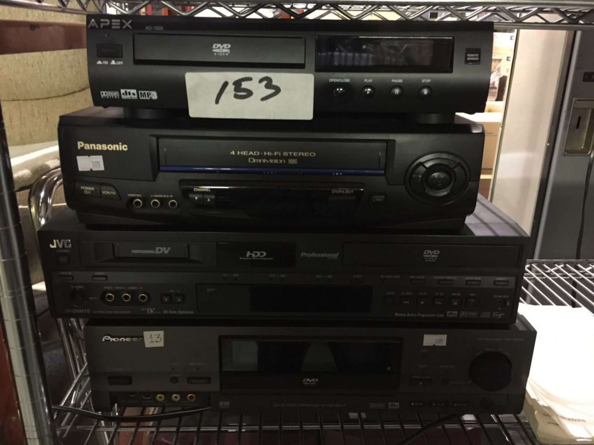 APEX DVD PLAYER - 1PCS, PANASONIC VHS PLAYER, JVC SR-DVM60 DV/HDD/DVD RECORDER -1PCS, PIONEER DVD