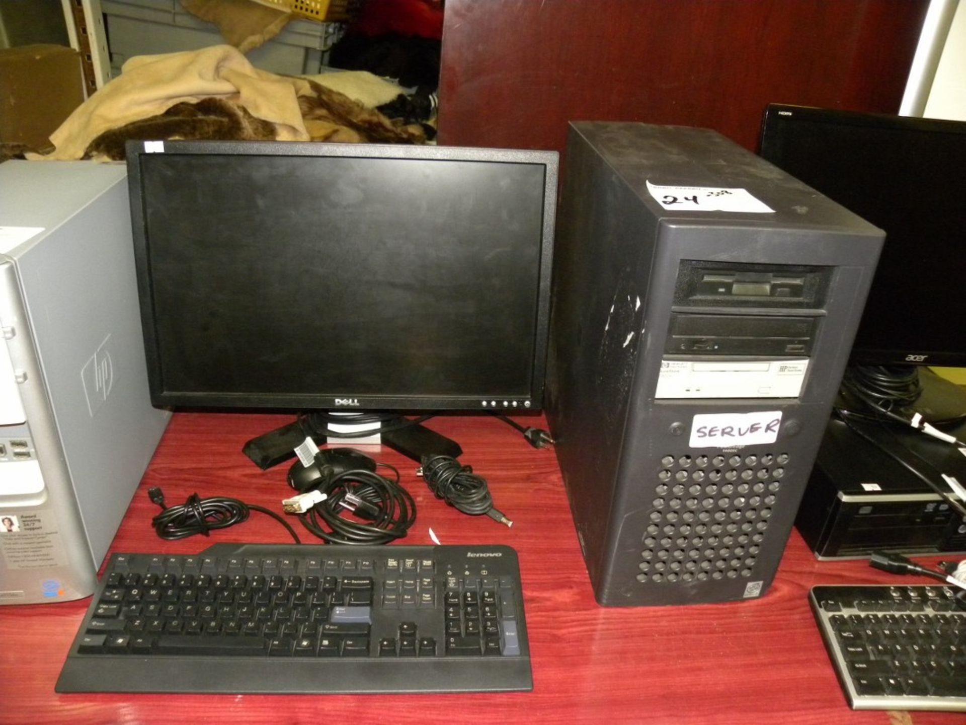 DELL POWEREDGE 1400SC SERVER W/ DELL 18" WIDE DISPLAY, KEYBOARD & MOUSE