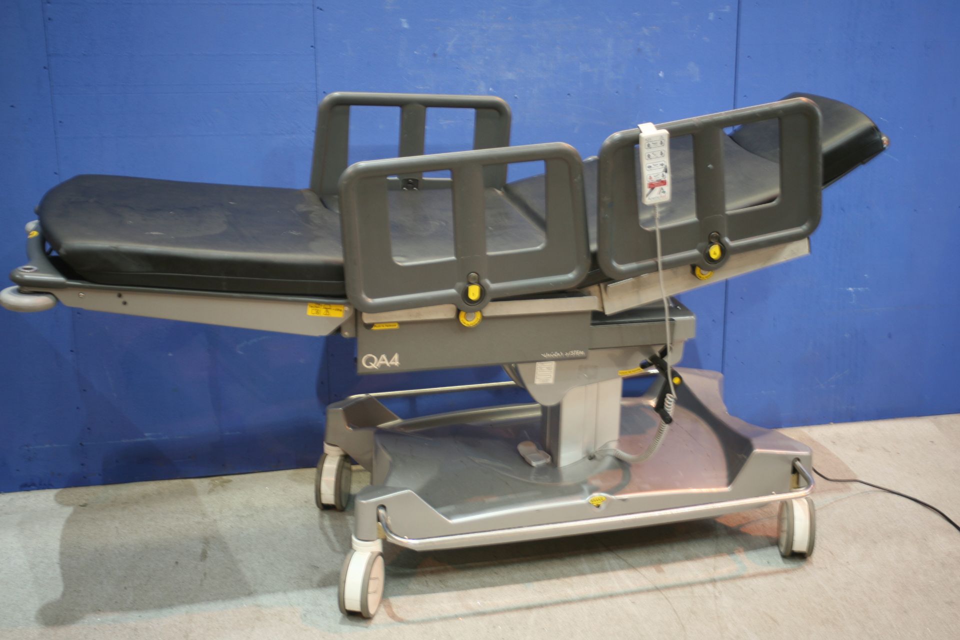 QA4 Day Surgery Trolley System - Powered *With Remote Control And Mattress* (Tested Working)