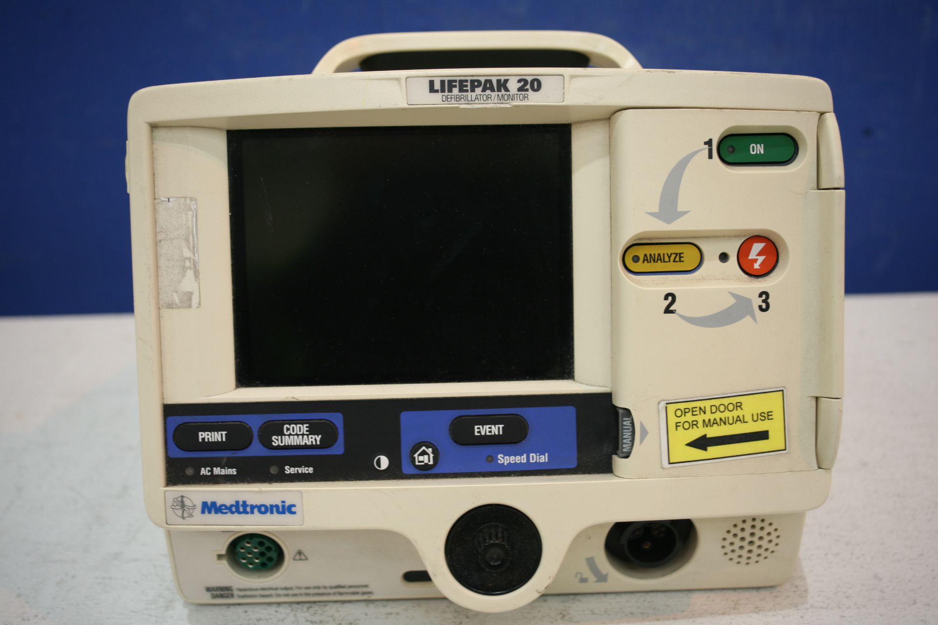 Medtronic Lifepak 20 Defibrillator With Pacer Option