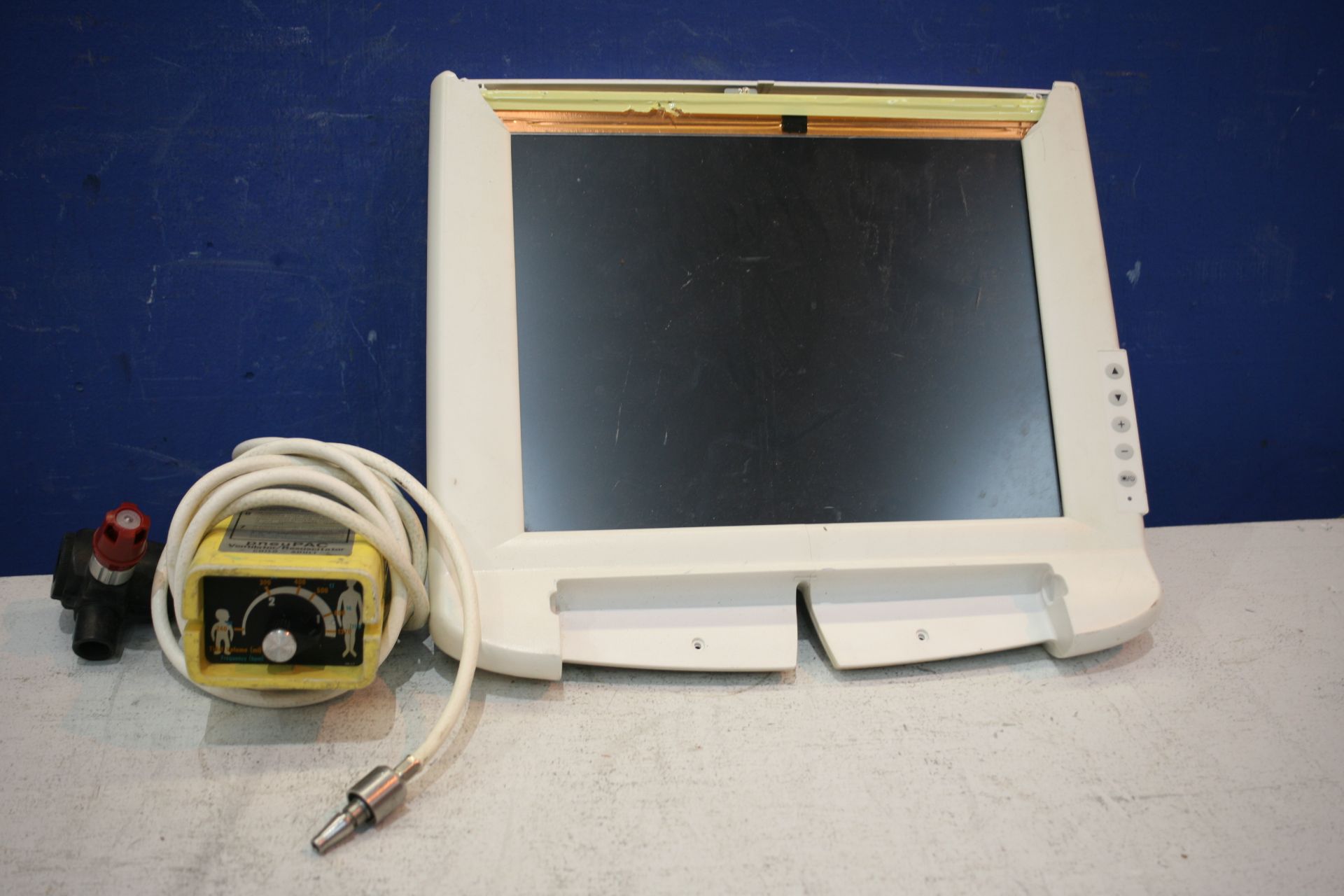 Datex Ohmeda S/5 Monitor *Damaged* & Pneupac Ventilator / Resuscitator Model 2 *No Power*