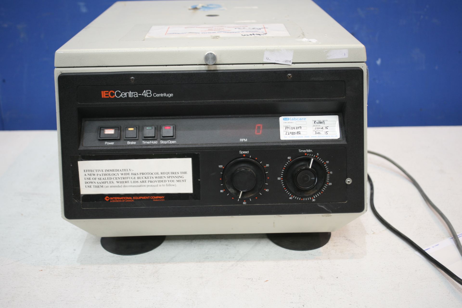 IEC Centra-4B Table top centrifuge *No Power* - Image 2 of 2