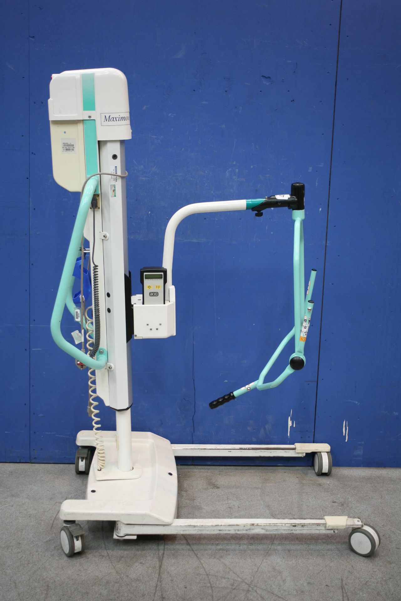 Arjo Maximove Patient Hoist *Untested Due To No Battery*