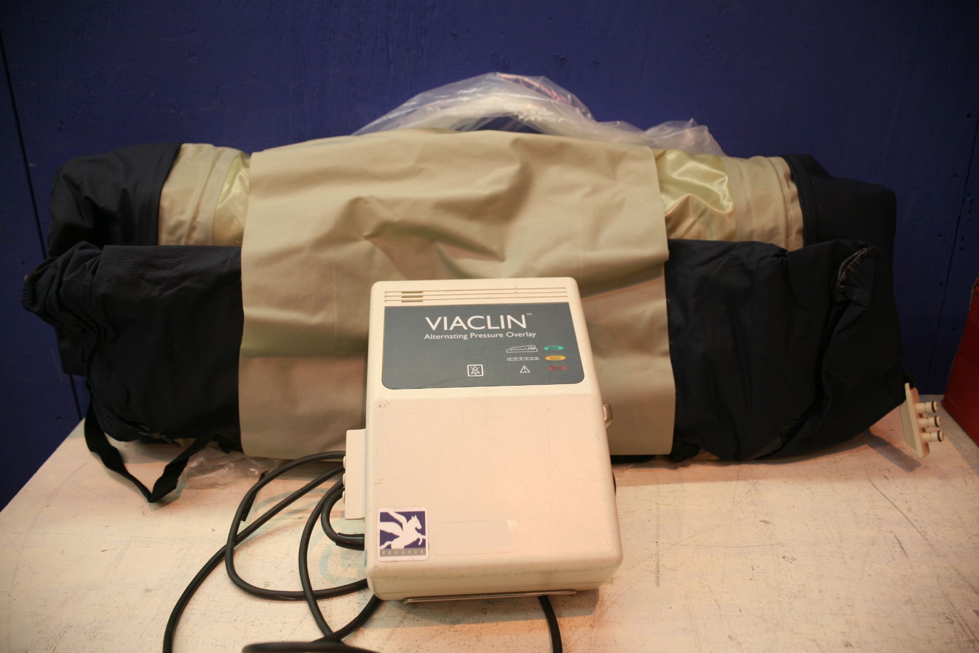 Pegasus Viaclin Alternating Pressure Overlay Pump With Mattress