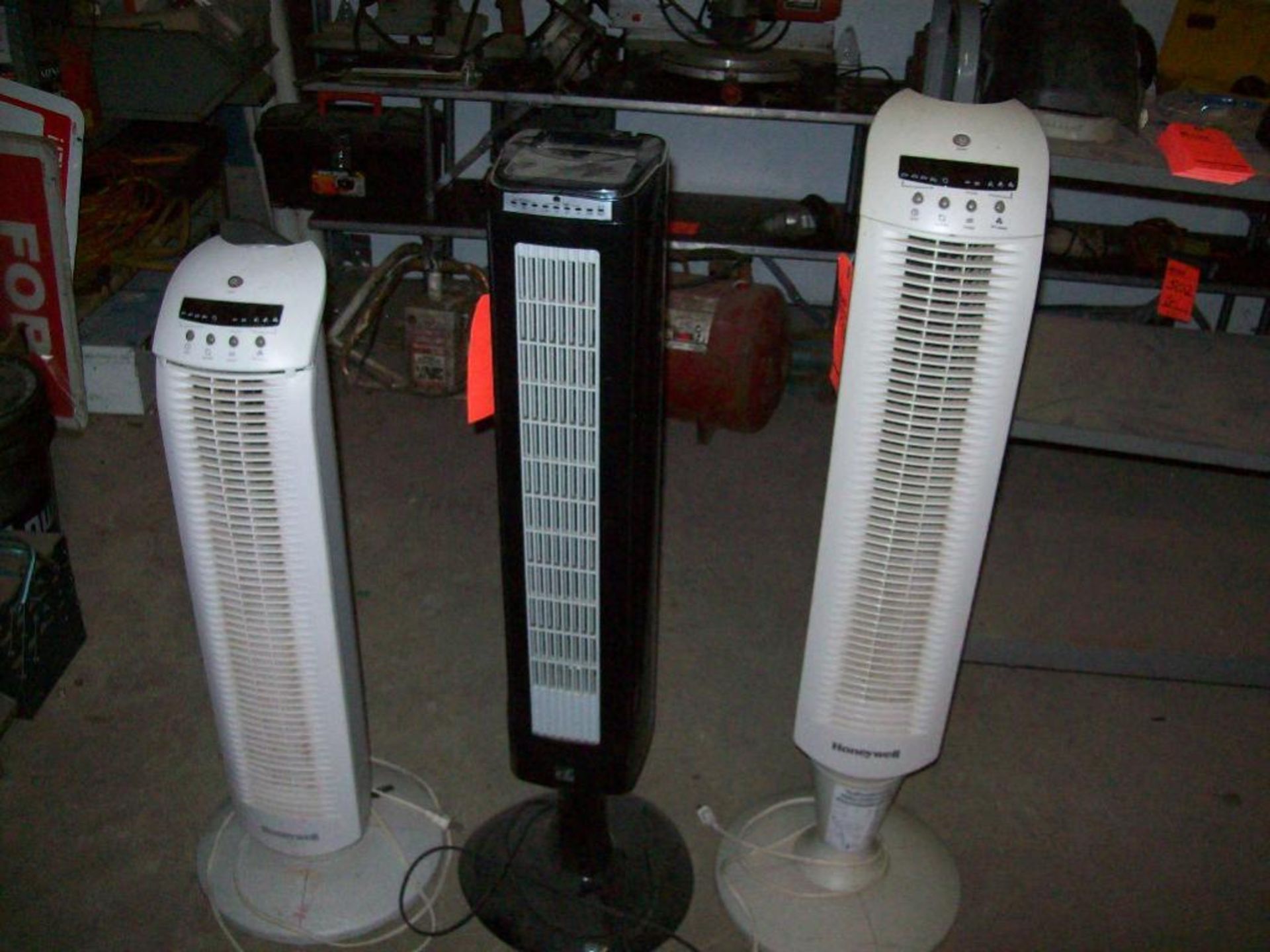 Lot of (3) assorted vertical fans