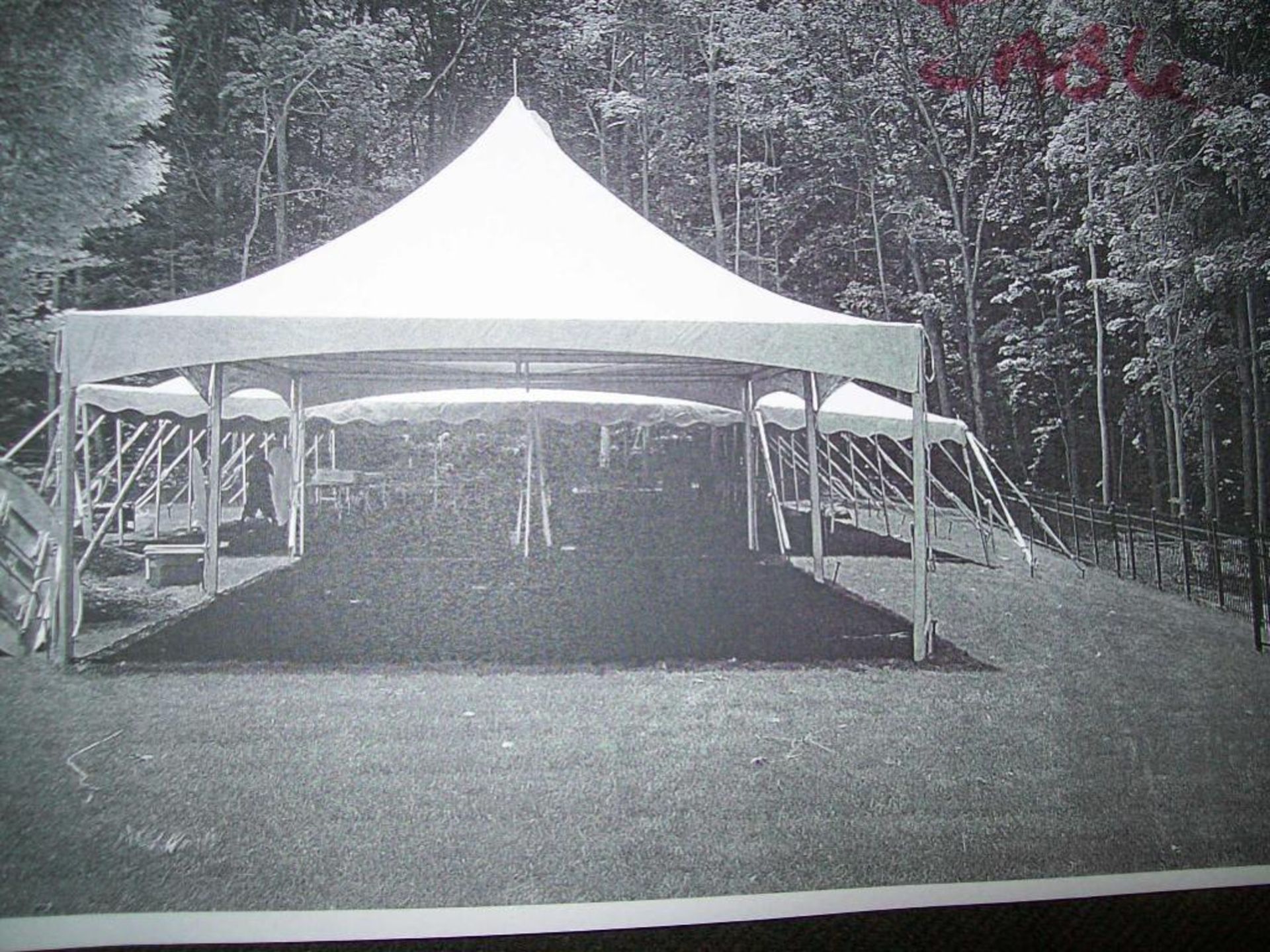 Freds 20' x 40' frame and cable top with frame, B/C grade, no walls - Image 2 of 3